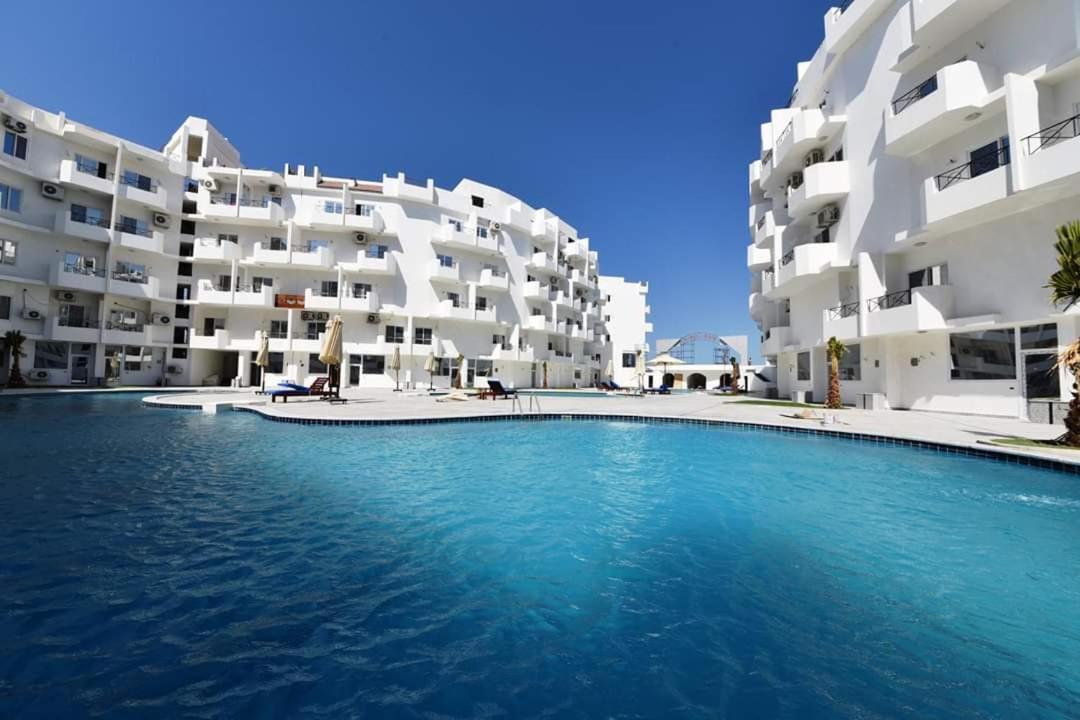 Apartment Dolcezza Near The Sea Redsealine ฮูร์กาดา ภายนอก รูปภาพ